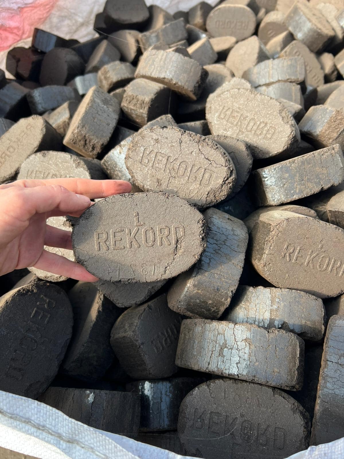 REKORD3 REKORD 500 kg Kohle-Briketts